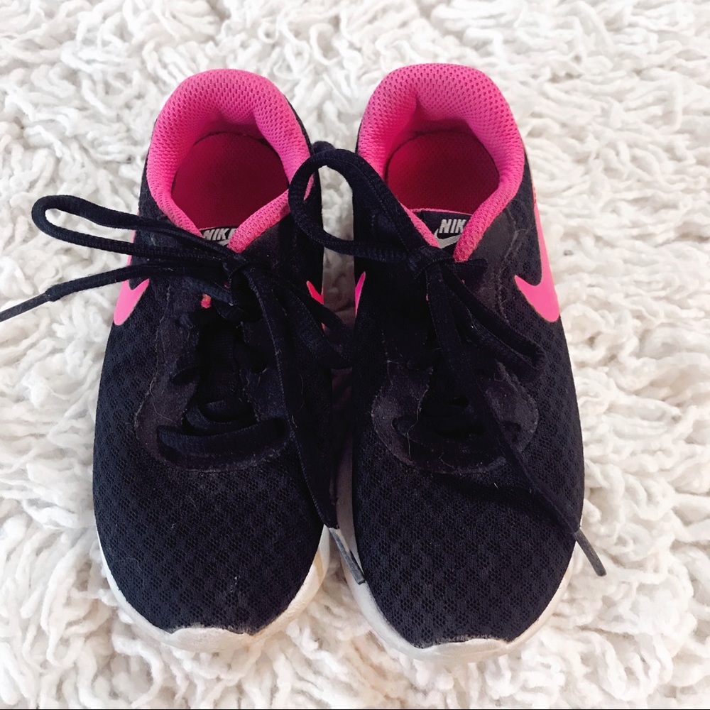 NIKE TRAINERS 12